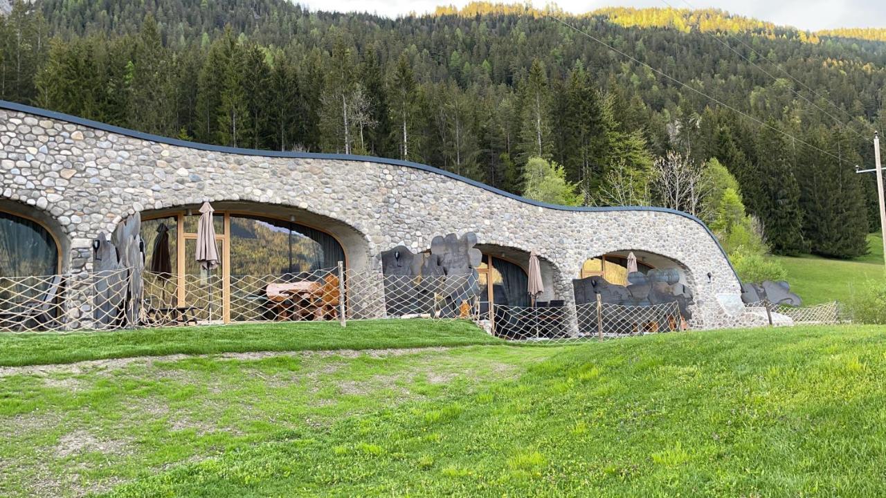 Erdhaeuser Und Apartments Mit Seeblick Und Alleinlage Weissensee Exterior photo