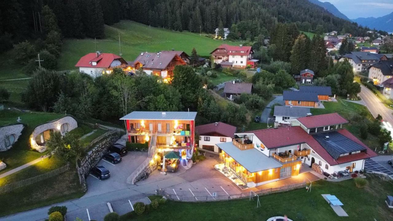 Erdhaeuser Und Apartments Mit Seeblick Und Alleinlage Weissensee Exterior photo