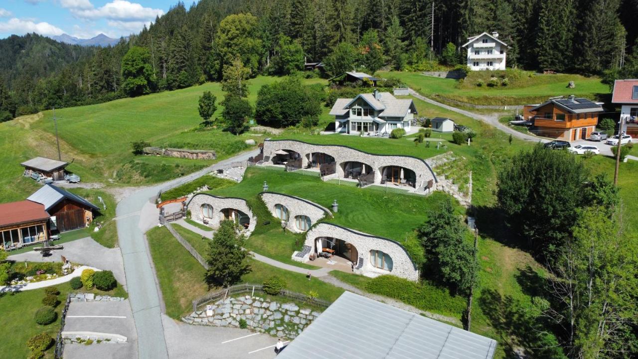 Erdhaeuser Und Apartments Mit Seeblick Und Alleinlage Weissensee Exterior photo