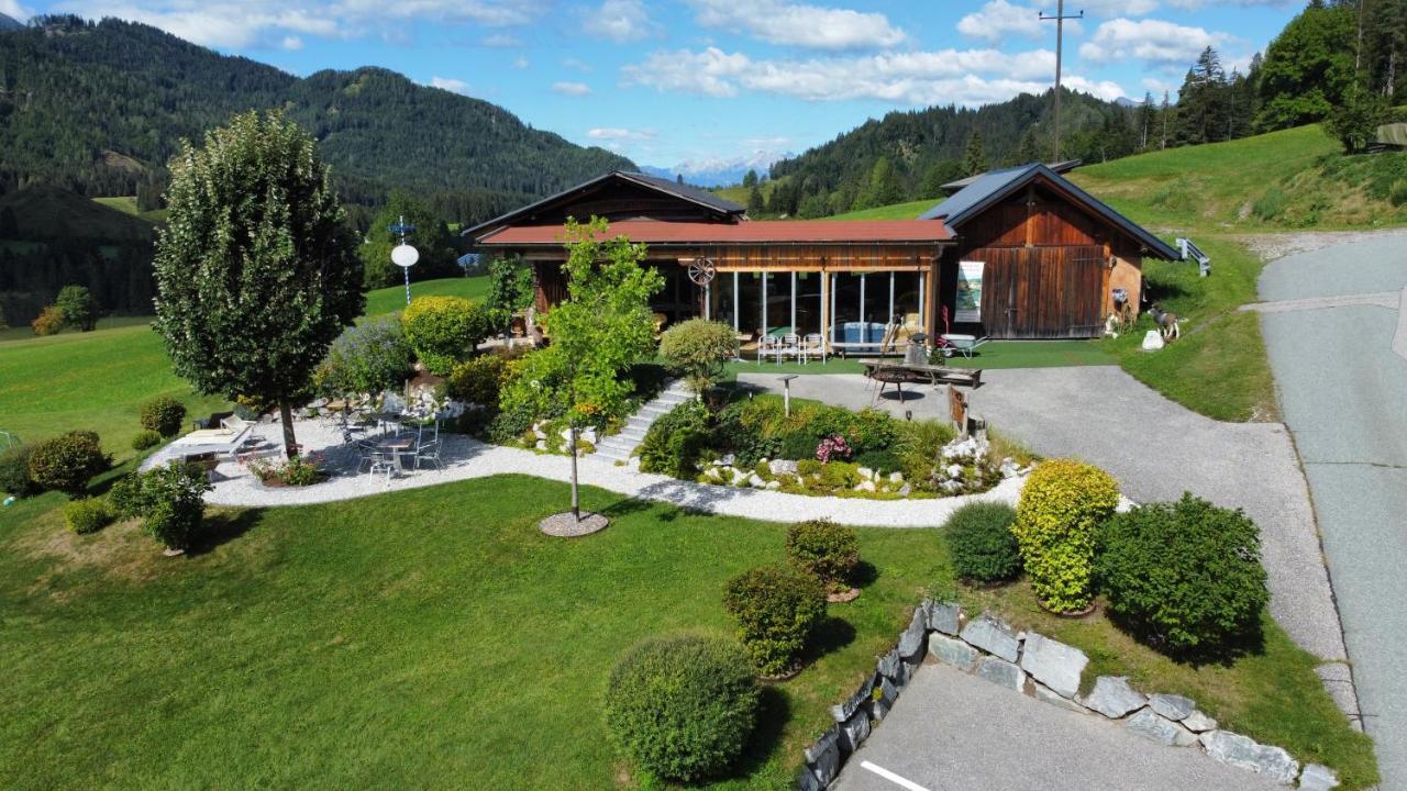 Erdhaeuser Und Apartments Mit Seeblick Und Alleinlage Weissensee Exterior photo